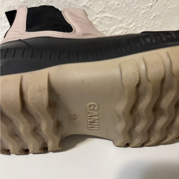 Ganni - Picture 6 of 9